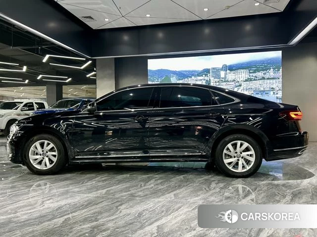 Volkswagen Passat id 4258664 из Китая 7