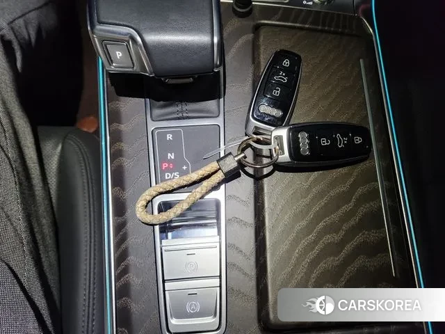 Audi A6 (C8) id 3498165 из Кореи 7