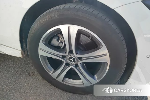 Mercedes-Benz Class C id 4275635 из Китая 7