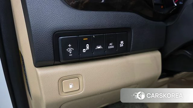 Kia The New Carnival id 4294654 из Кореи 7