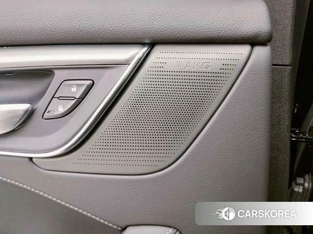 Cadillac CT5 id 3857877 из Китая 7