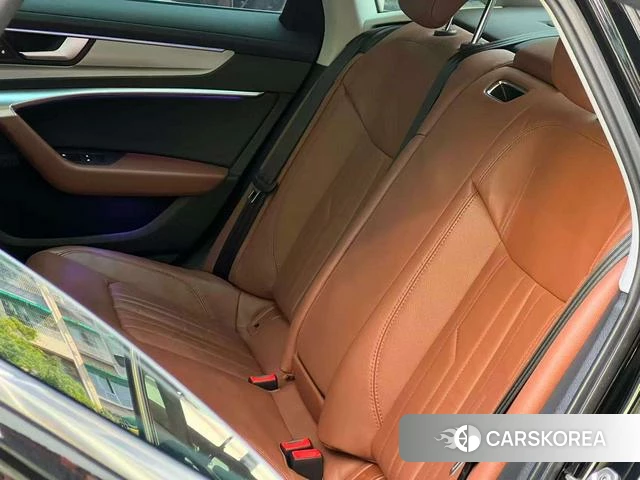 Audi A6L id 4215183 из Китая 7
