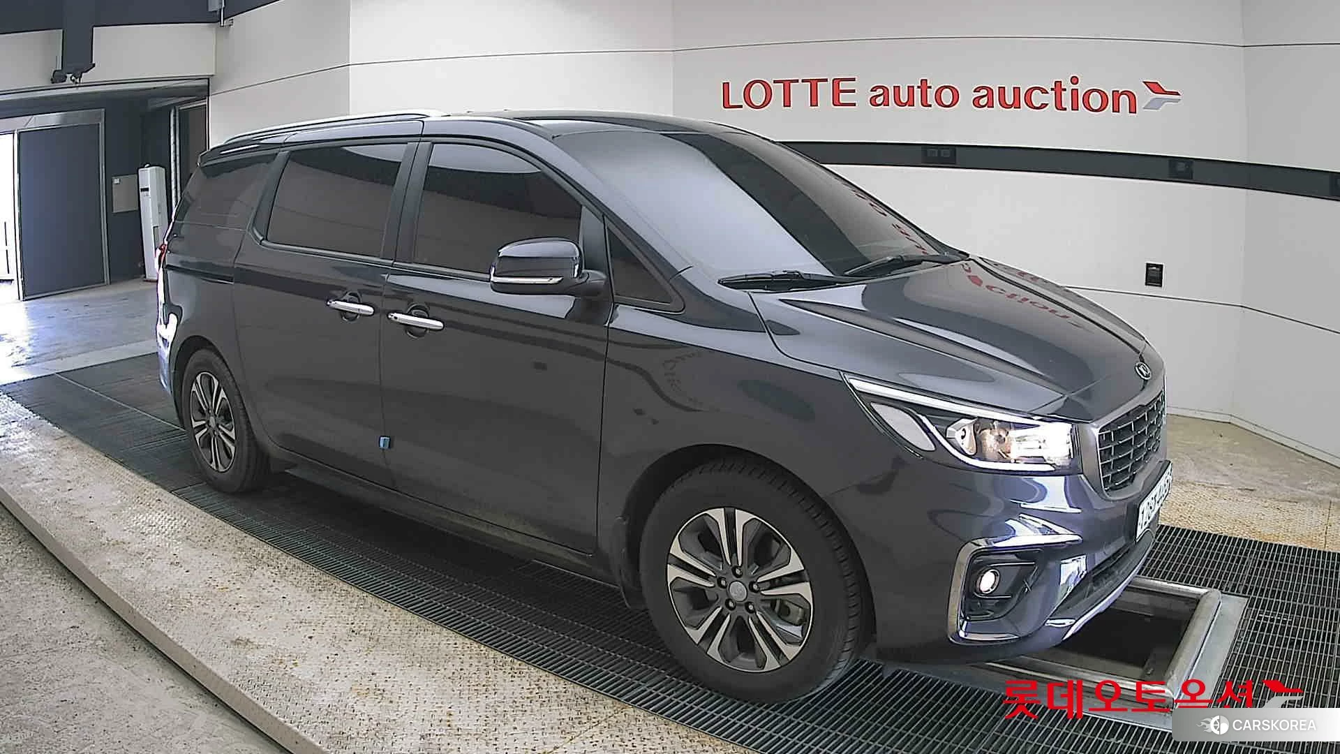 Kia Carnival id 4296909 из Кореи 7