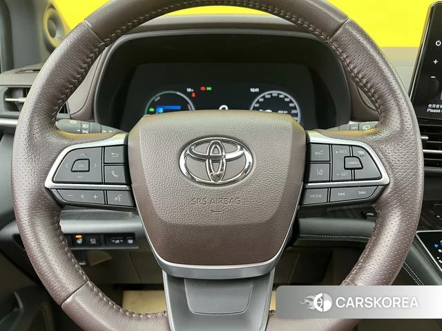 Toyota Saina id 4258444 из Китая 7