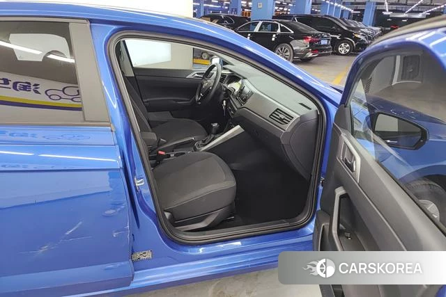 Volkswagen Polo id 3804378 из Китая 7