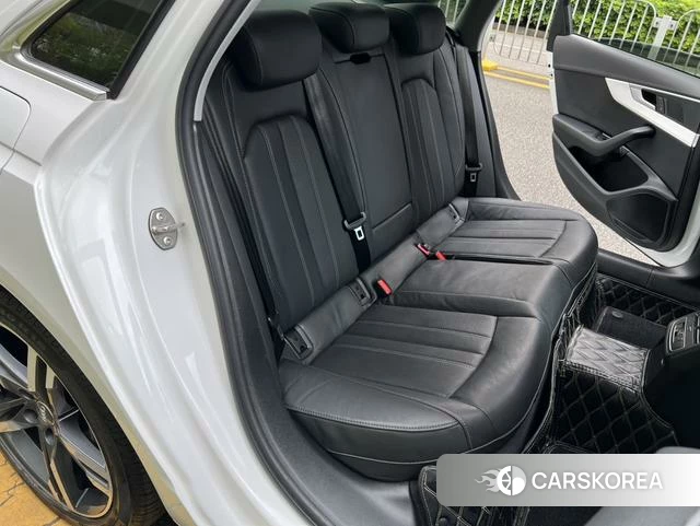 Audi A4L id 4227868 из Китая 7