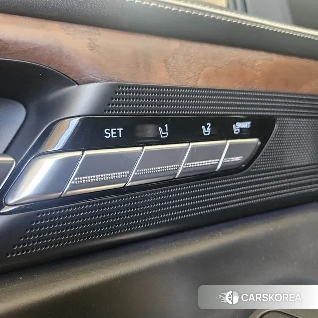 Genesis G90 id 3597915 из Кореи 7