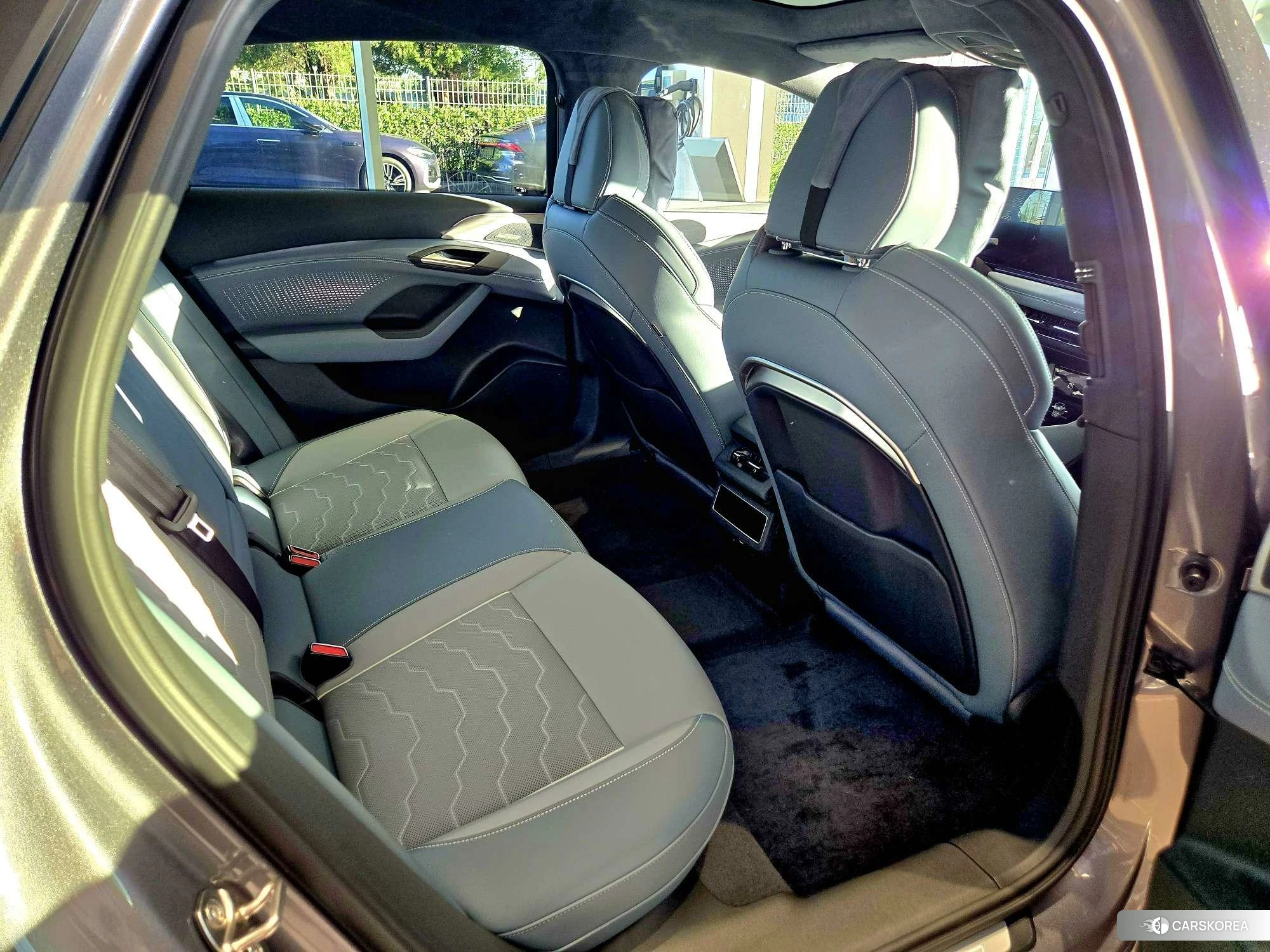 Audi A6L e-tron id 4485590 из Китая 7