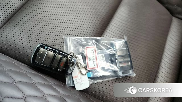 Kia Come New K7 id 4318211 из Кореи 7