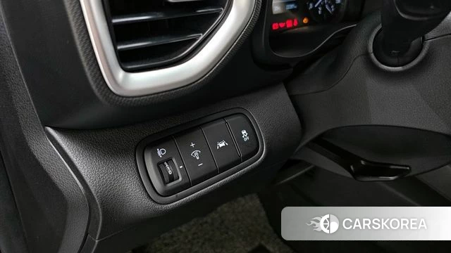 Hyundai Venue id 4383955 из Кореи 7