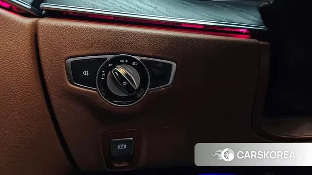 Mercedes-Benz E-Class W213 id 2290790 из Кореи 7