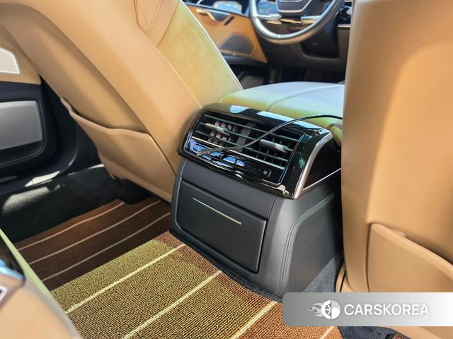 Audi A8 (D5) id 4282952 из Кореи 7