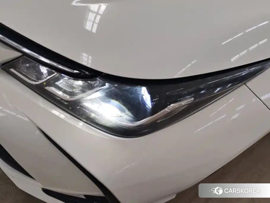 Toyota Corolla id 4622602 из Китая 7