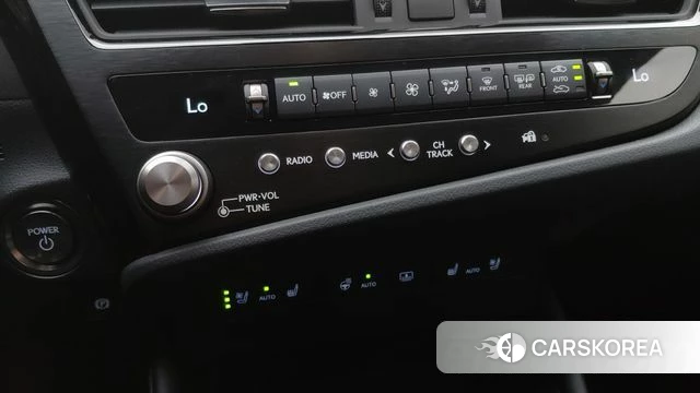 Lexus ES300h 7th generation id 4560425 из Кореи 7