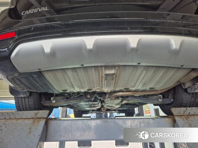 Kia The New Carnival id 4331722 из Кореи 7