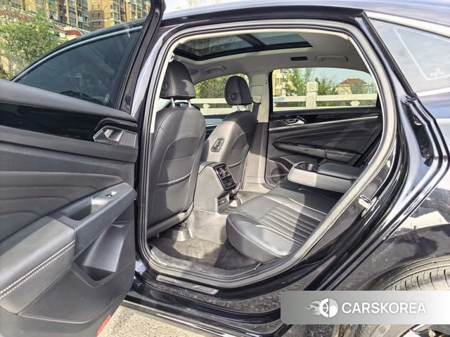 Volkswagen Passat id 4276487 из Китая 7