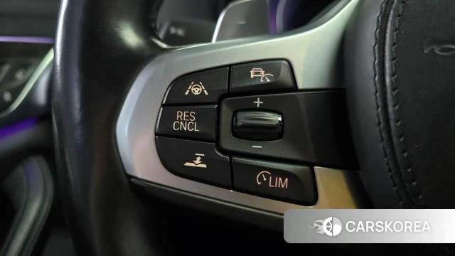 BMW 5 Series (G30) id 4895632 из Кореи 7
