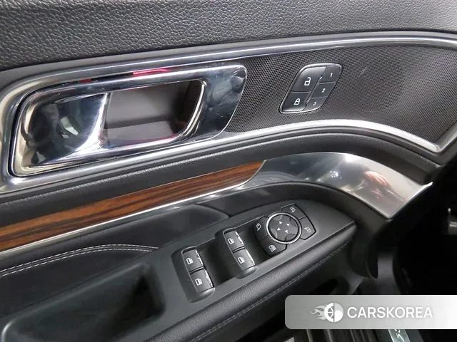 Ford Explorer 6th Generation id 3773174 из Кореи 7