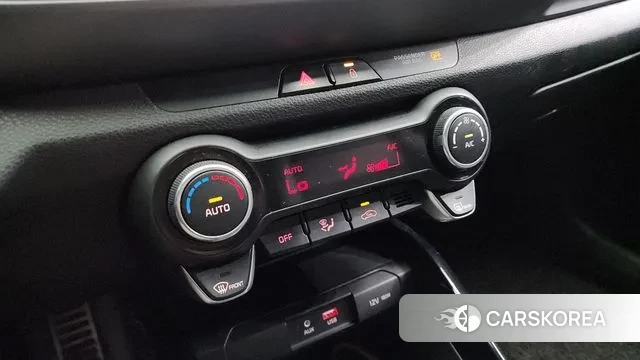 Kia Stonic id 3356933 из Кореи 7