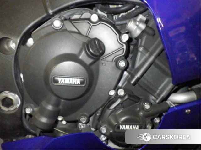 Yamaha YZF-R1 id 4183214 из Японии 7