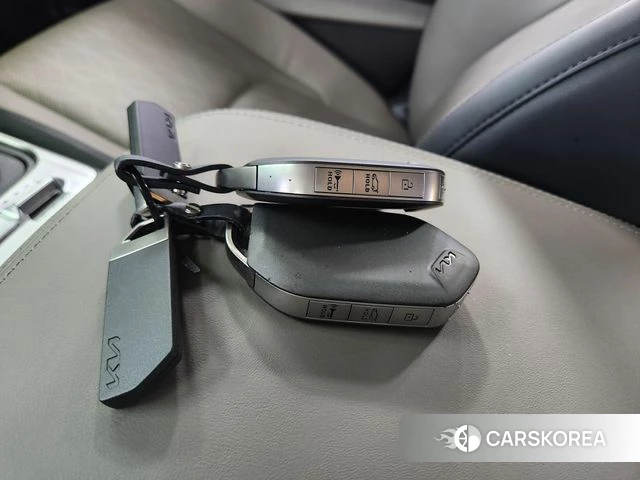Kia The New Carnival 4th Generation id 4792399 из Кореи 7
