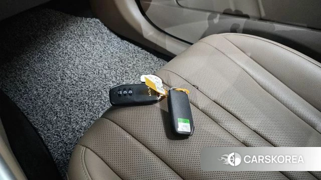 Kia K8 Hybrid id 4665975 из Кореи 7