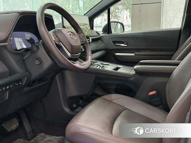 Toyota Saina id 4263585 из Китая 7