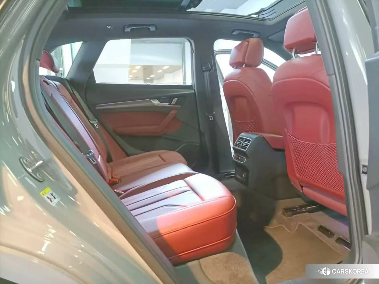 Audi Q5L id 4440950 из Китая 7