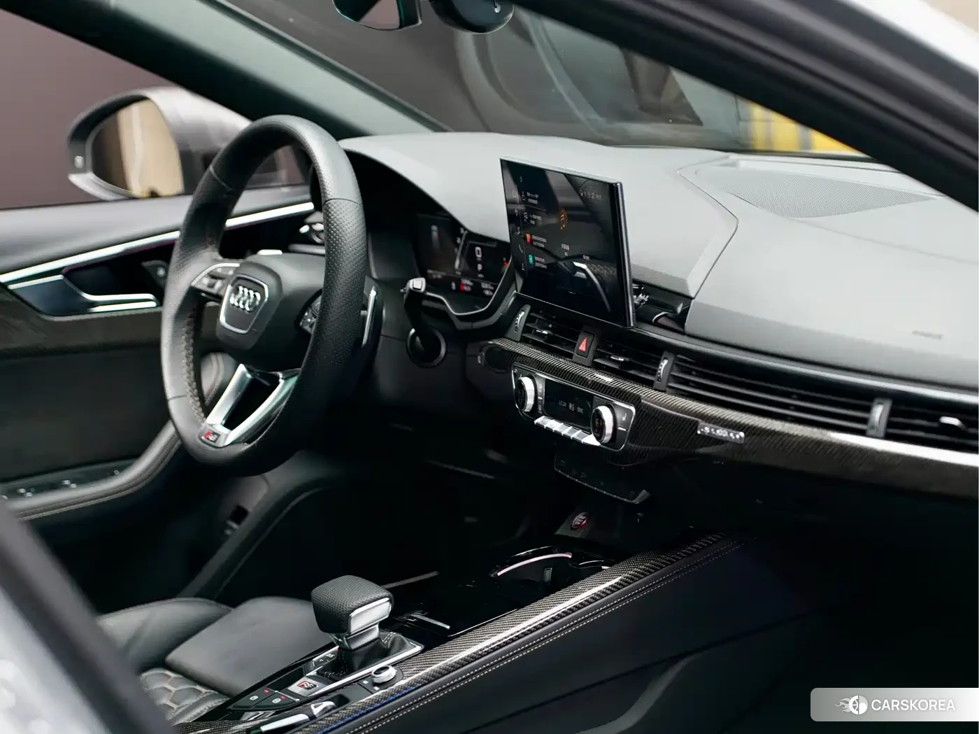 Audi RS 4 id 4578363 из Китая 7