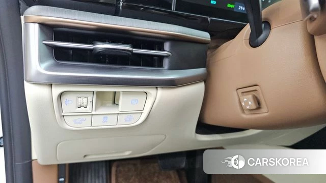 Hyundai Grandeur Hybrid (GN7) id 4400679 из Кореи 7