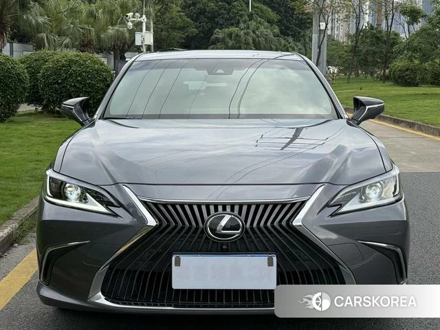Lexus ES id 4298256 из Китая 7