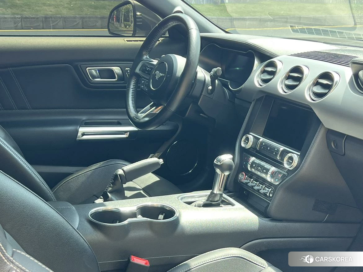 Ford Mustang id 4467794 из Китая 7