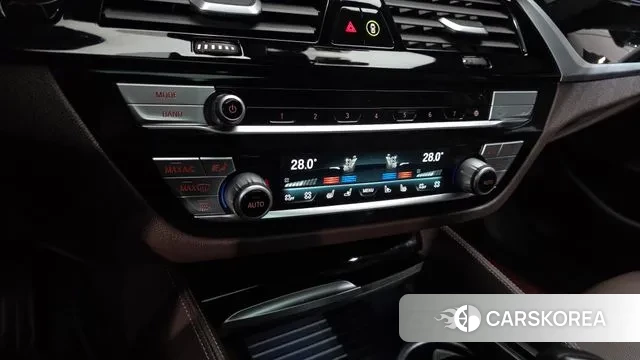 BMW 5 Series (G30) id 3639900 из Кореи 7