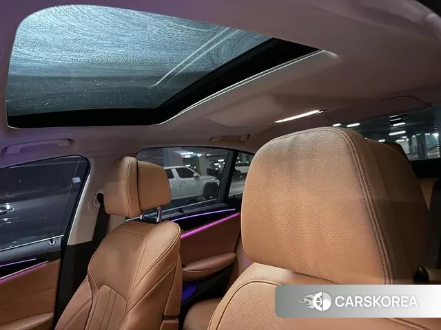 BMW 5 Series (G30) id 3517117 из Кореи 7