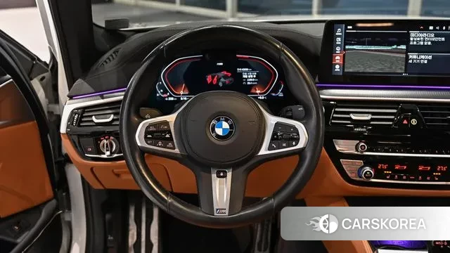 BMW 5 Series (G30) id 3566176 из Кореи 7