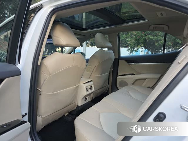 Toyota Camry id 3896217 из Китая 7