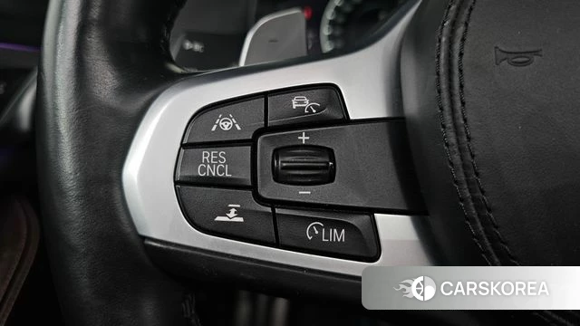 BMW 5 Series (G30) id 3924669 из Кореи 7