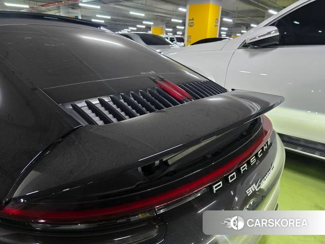 Porsche 911(992) id 3992926 из Кореи 7