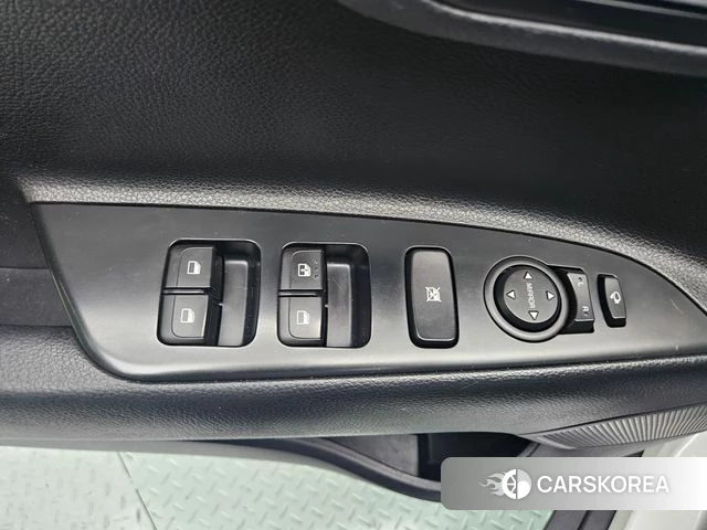 Kia Stonic id 4772651 из Кореи 7