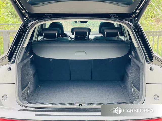 Audi Q5L id 4271357 из Китая 7