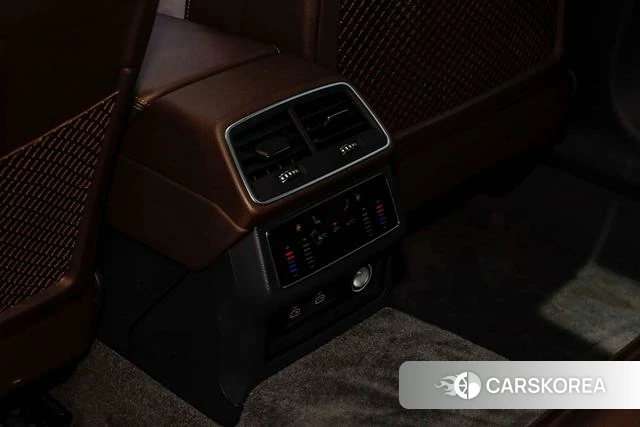 Audi A7L id 4298028 из Китая 7