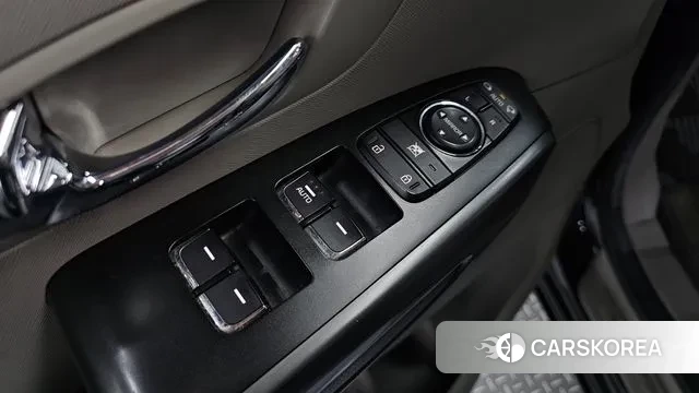 Kia All New Carnival id 3226976 из Кореи 7