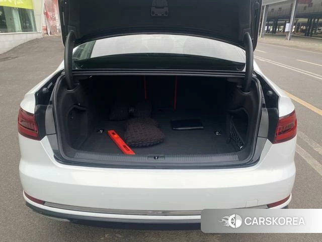 Audi A4L id 4234869 из Китая 7