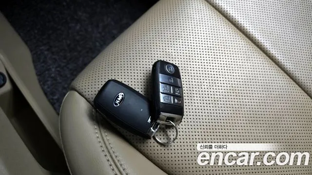 Kia The New Carnival id 2404870 из Кореи 7