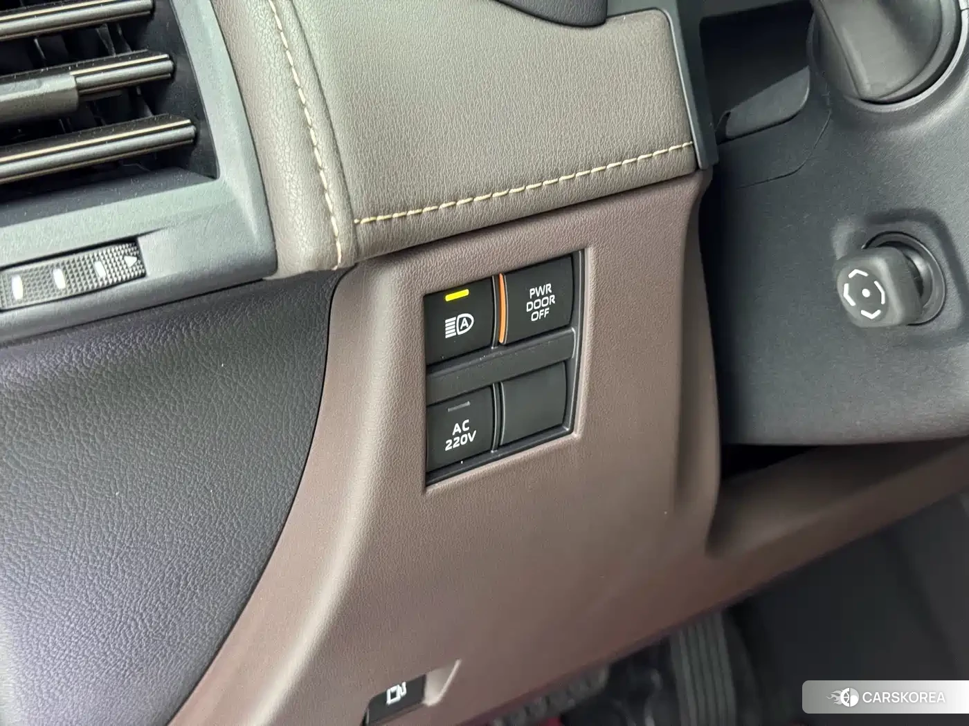 Toyota Elfa id 4583749 из Китая 7