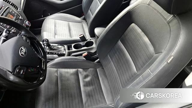 Kia The New K3 id 3894312 из Кореи 7