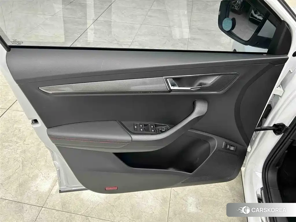 Skoda Karoq id 4583719 из Китая 7