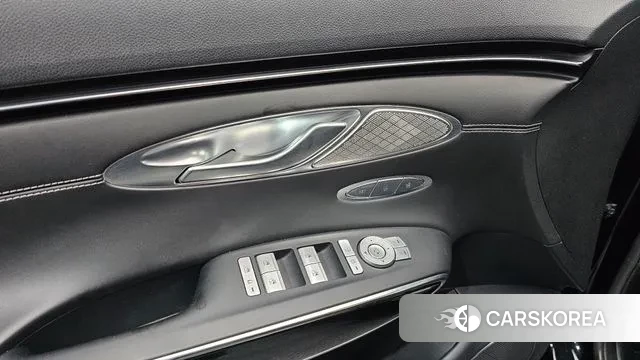 Genesis GV70 id 3788373 из Кореи 7