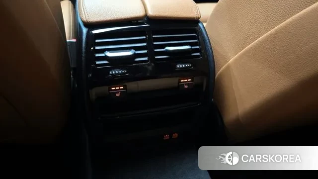 BMW 5 Series (G30) id 3448878 из Кореи 7