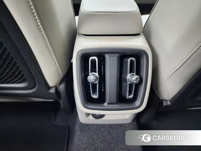 Volvo XC40 id 3415318 из Кореи 7